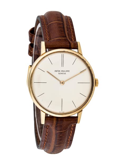 patek philippe calatrava strap size.